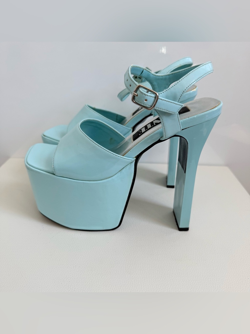 Baby Blue Faux Patent Leather Platform Heels - Vintage 90s/Y2K